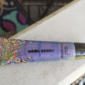 B&BW Winter Berry Shimmer Lip Gloss